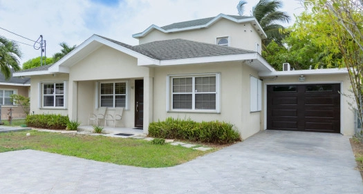 Gated 5 Bed 3 Bath Savannah Home with Modern Upgrades